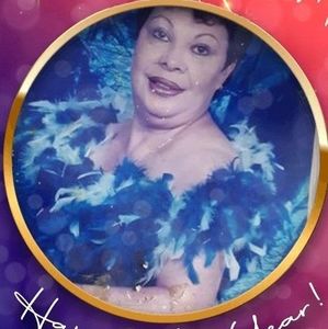 Meet your Posher, Roxana